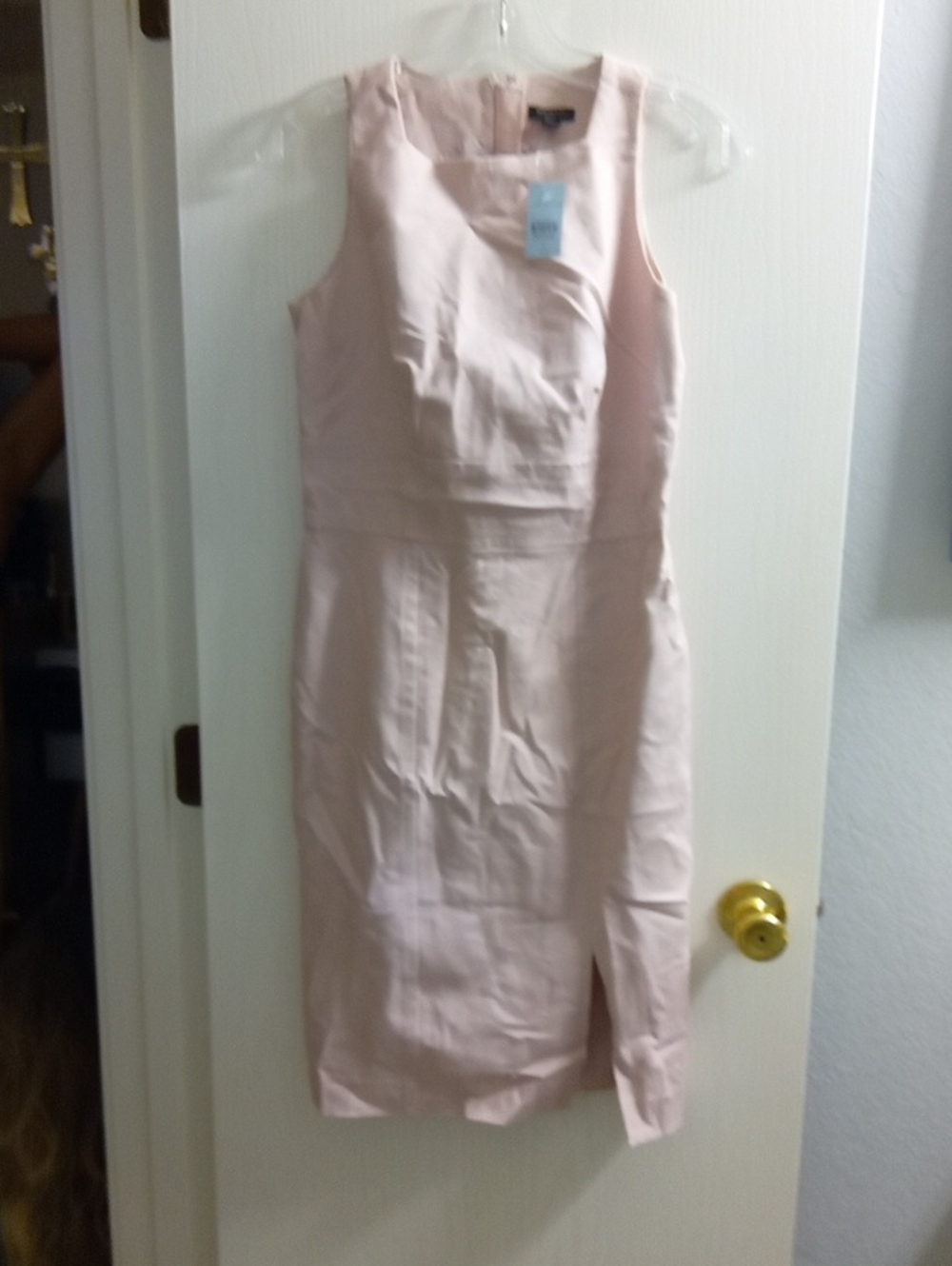 Anne Klein Pale Pink Sleeveless Sheath Dress